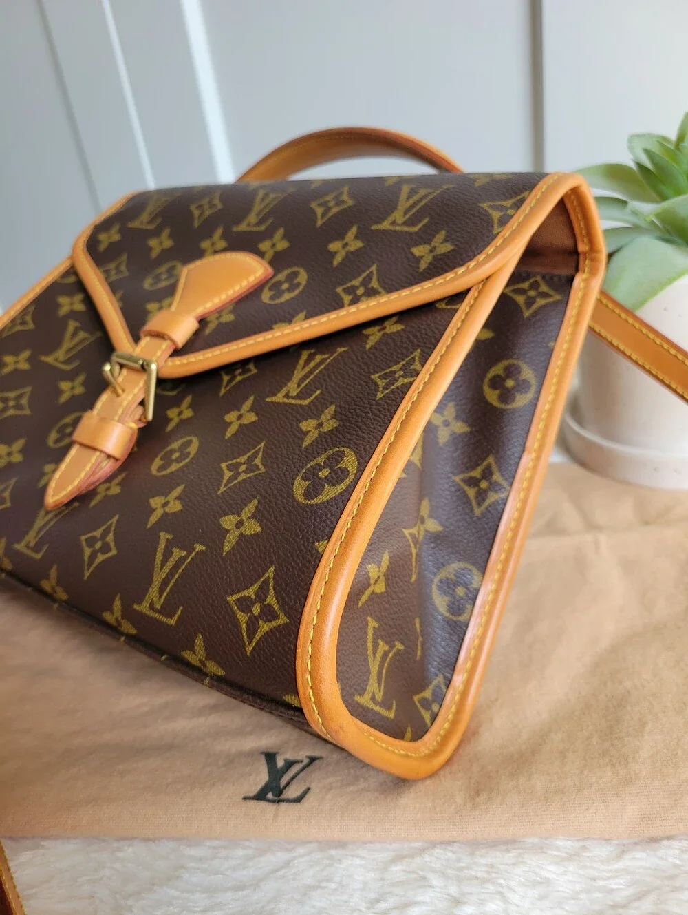 Louis Vuitton Crossbody Shoulder Bag BEL AIR Pm Monogram